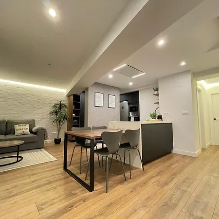 C&g Atico Centrico Con Terraza Ourense