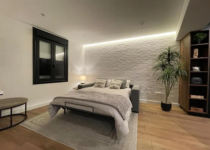 C&g Atico Centrico Con Terraza